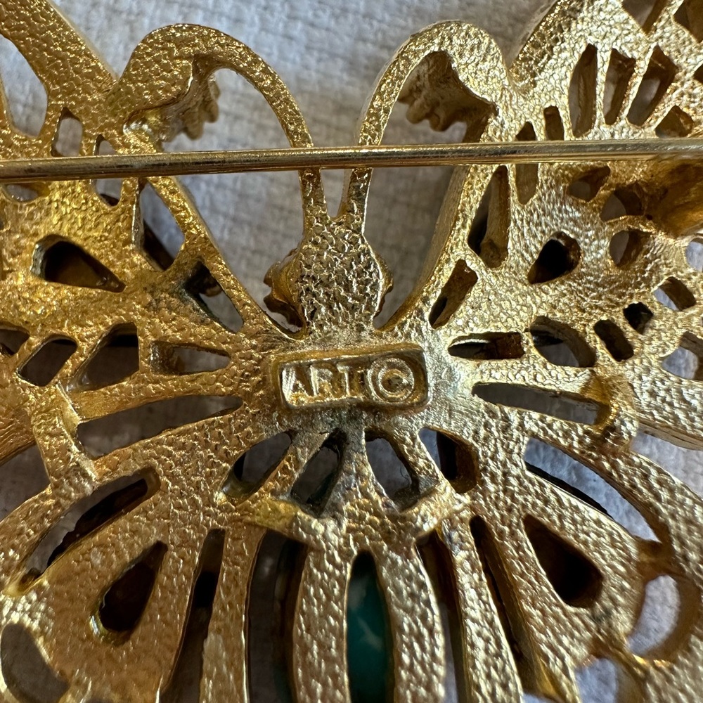Vintage Butterfly Brooch by Art - Picture 3 of 3
